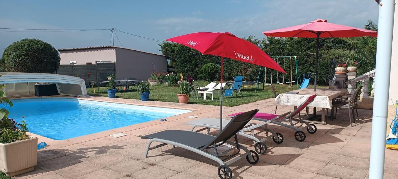 Charmante Maison Avec Piscine Hébergement de vacances *